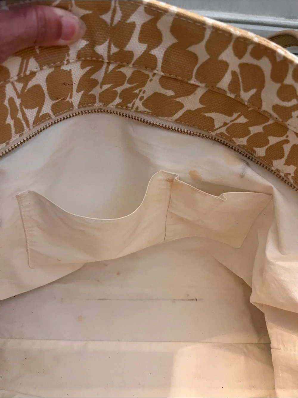 Lilly Pulitzer Finders Keepers Resort Tote Bag Tan & White Animal Print EC